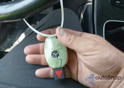 2018 Mercedes-Benz Glc 300 4Matic из США, поврежденный, VIN WDC0G4KB5JV088284